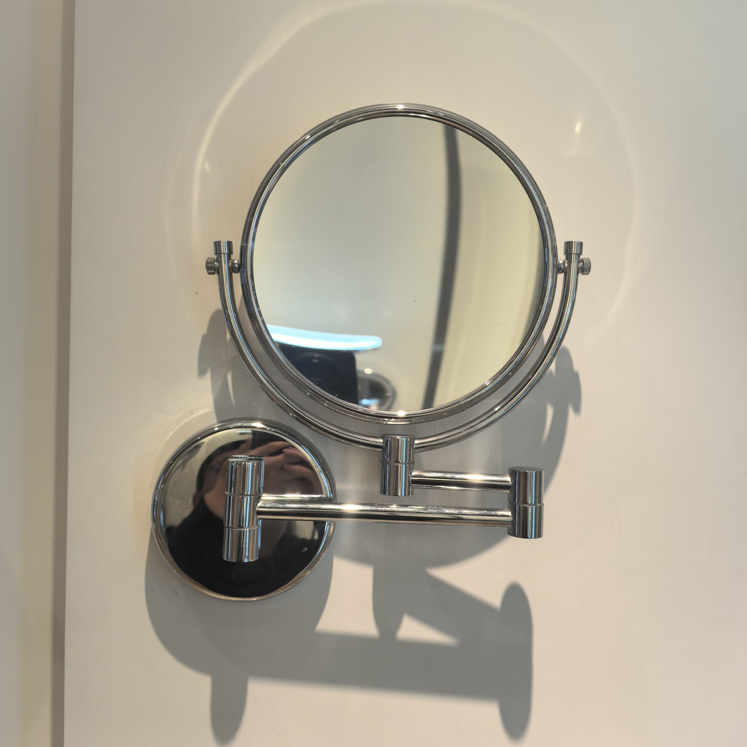 Wall-mounted Double-sided Bathroom Shaving Magnifying Mirror 360-degree Rotating Retractable Waterproof Vanity Beauty Mirror - 图片 3