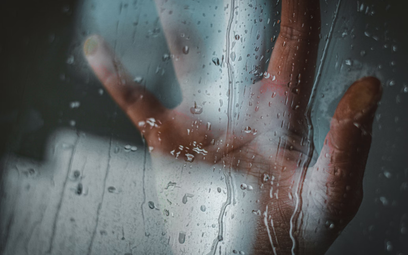 A Fog-Free Bathroom Mirror